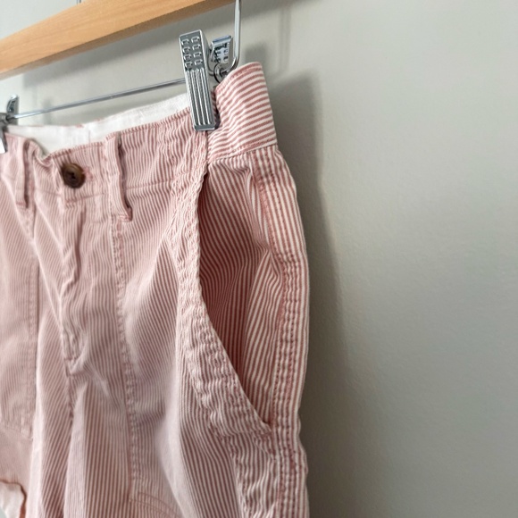GAP Pinstripe Girlfriend Chino Shorts‎ - Picture 2 of 10